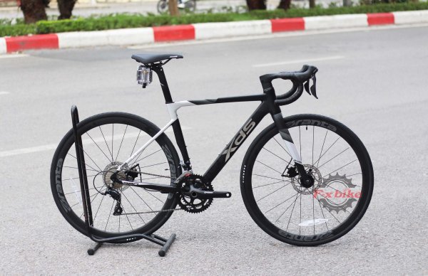 Xe Đạp Đua XDS RS380 2023 Màu Đen Ghi