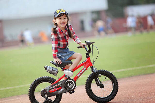Những lợi ích tốt như thế nào khi cho trẻ đi xe đạp thể thao